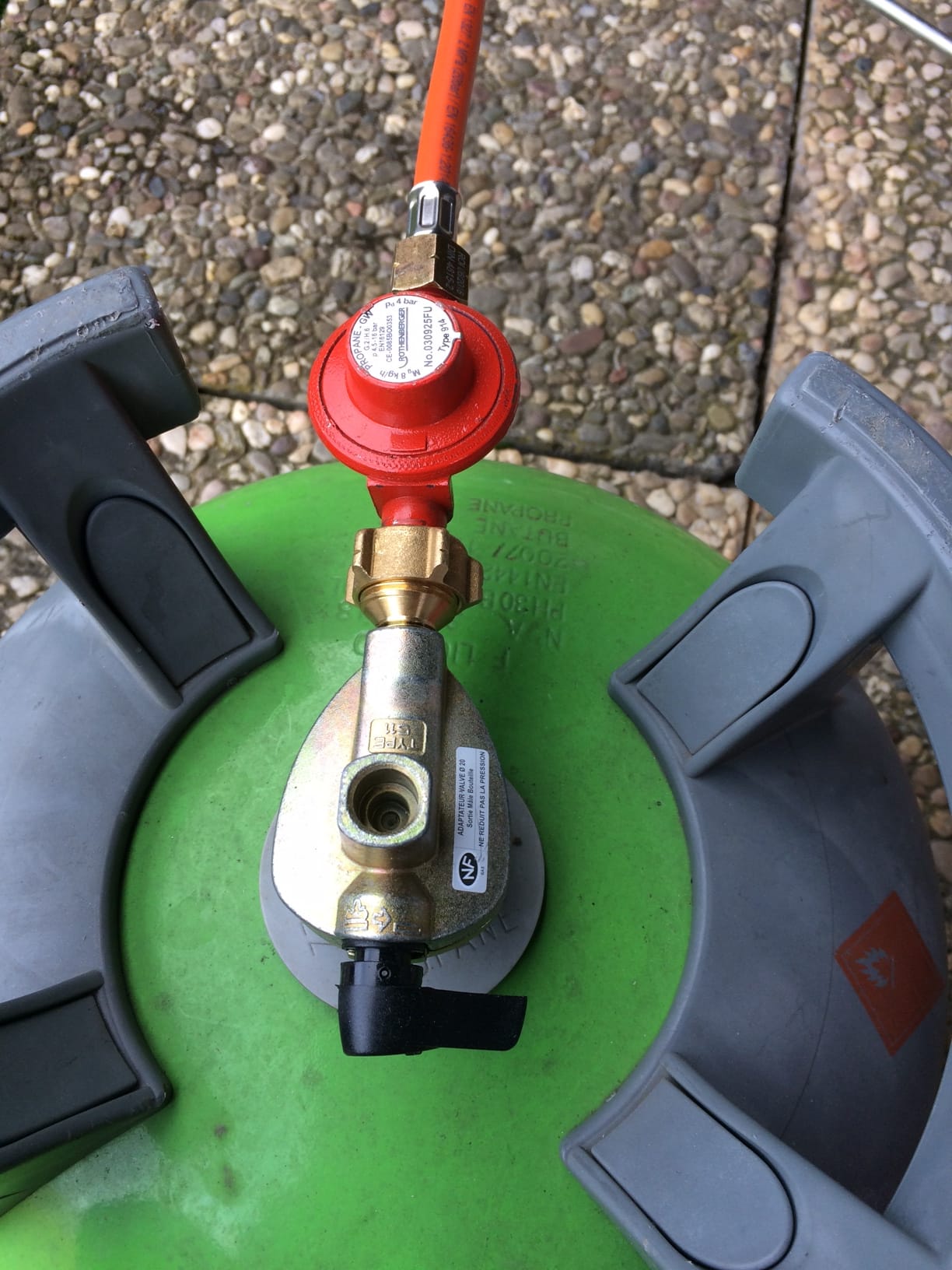 Adaptateur De Remplissage Bouteille Gaz GPL 21,8 Mm - Avec Valve Anti-retour Et Adaptateur 20 Mm, Acier Inox, Standard DISH
